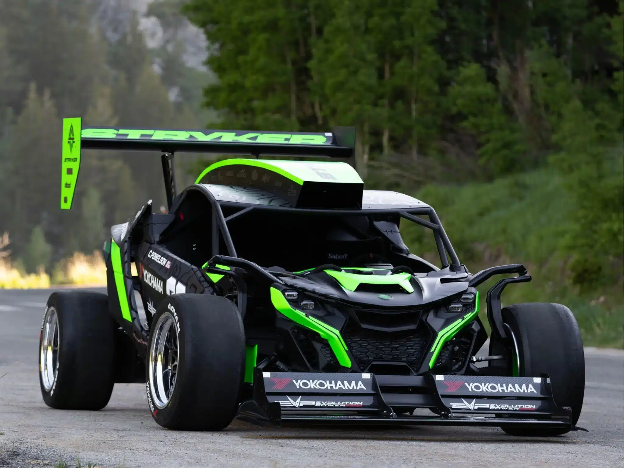 Stryker Unveils Rogue Maverick: A $175,000 Pikes Peak-Inspired UTV